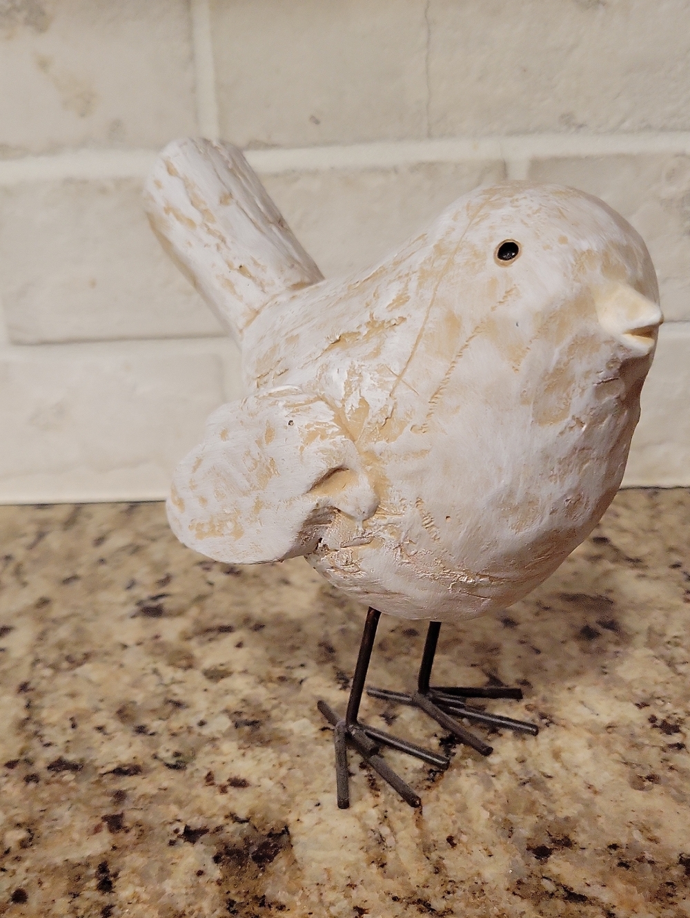 Rustic Distressed White Carved Faux Wood Bird Figurines With Wire Legs Set Of 2! - Picture 2 of 8